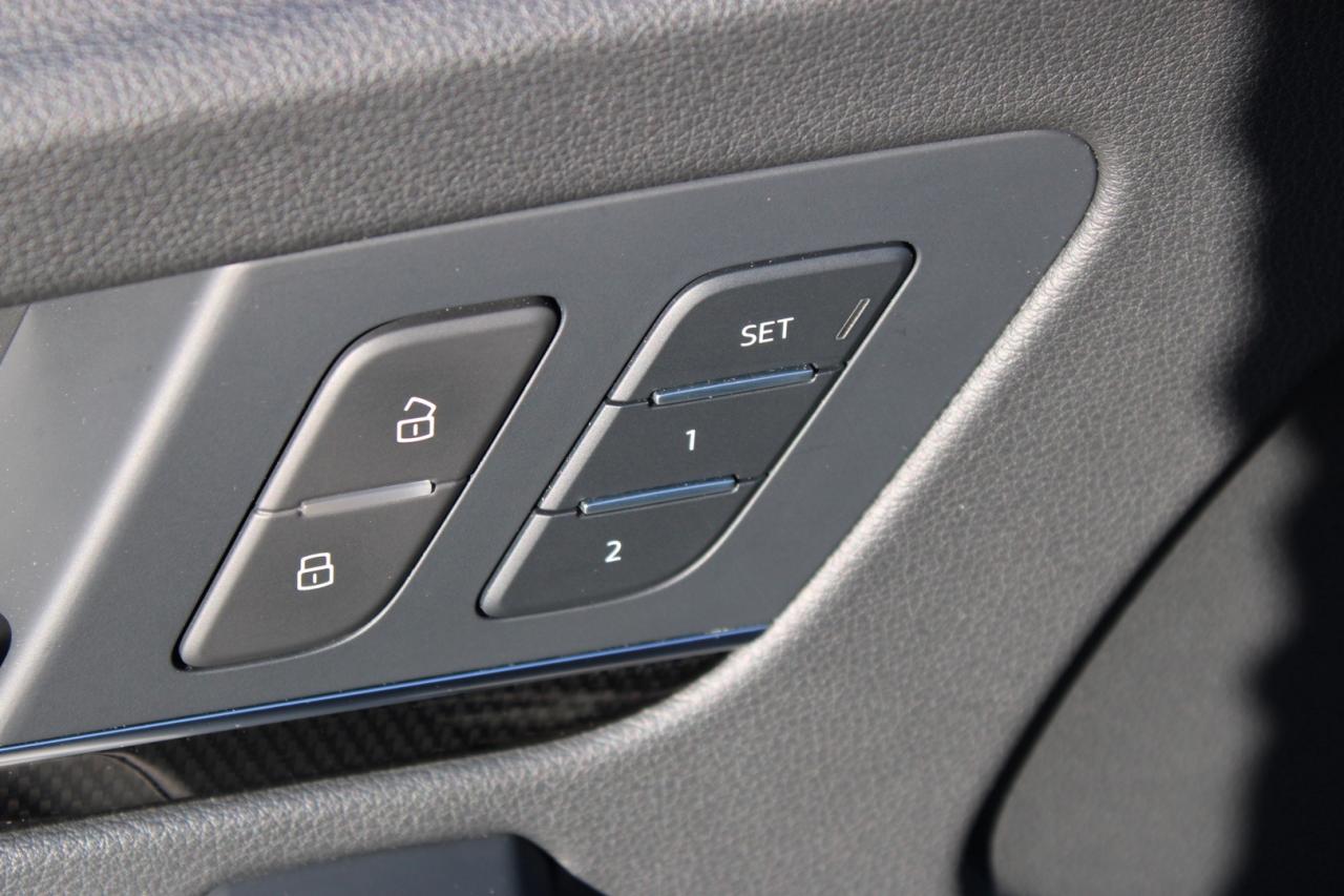 2022 Audi SQ5 3.0T Progressiv Quattro Red Interior No Accident C Photo