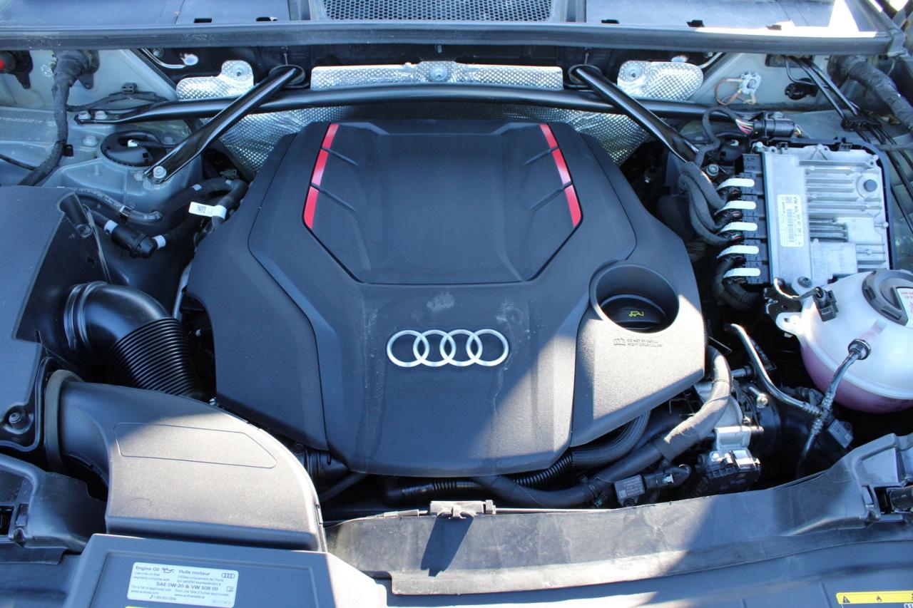 2022 Audi SQ5 3.0T Progressiv Quattro Red Interior No Accident Photo