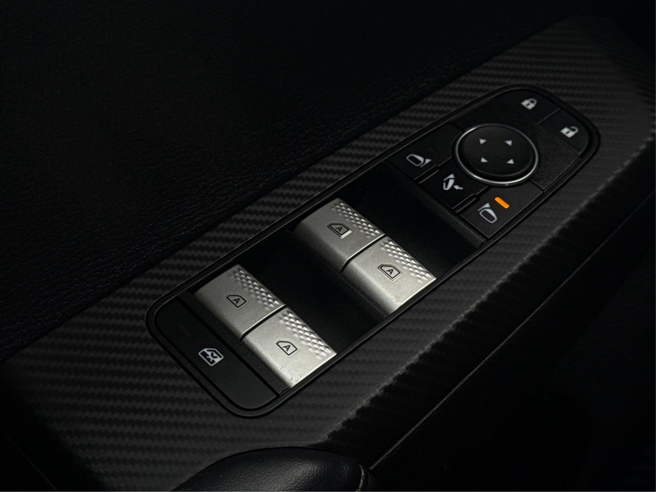 2024 Mitsubishi Outlander PANO ROOF 3 ROW SEATING WE FINANCE ALL CREDIT! Photo