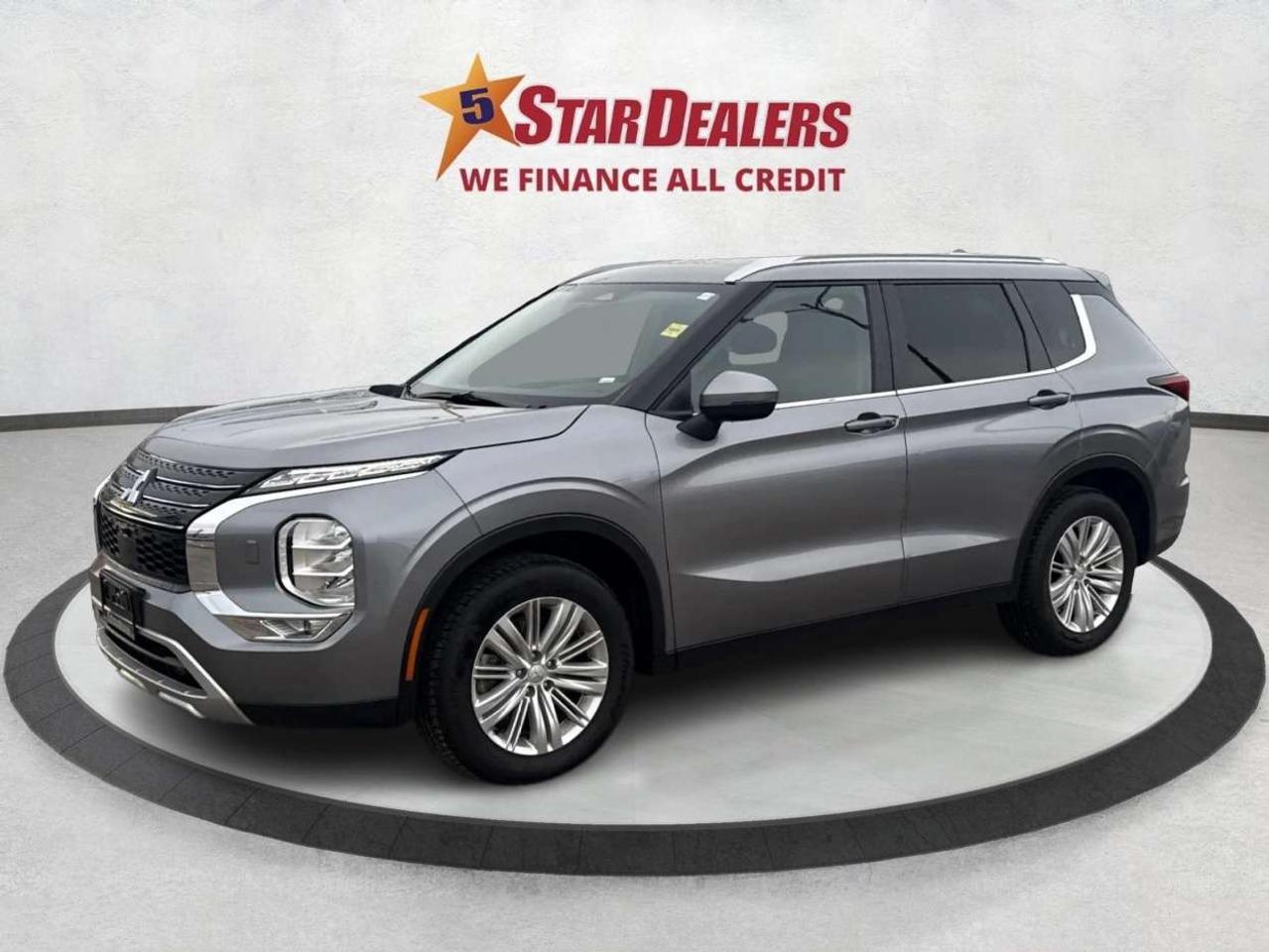 2024 Mitsubishi Outlander PANO ROOF 3 ROW SEATING WE FINANCE ALL CREDIT! Photo2