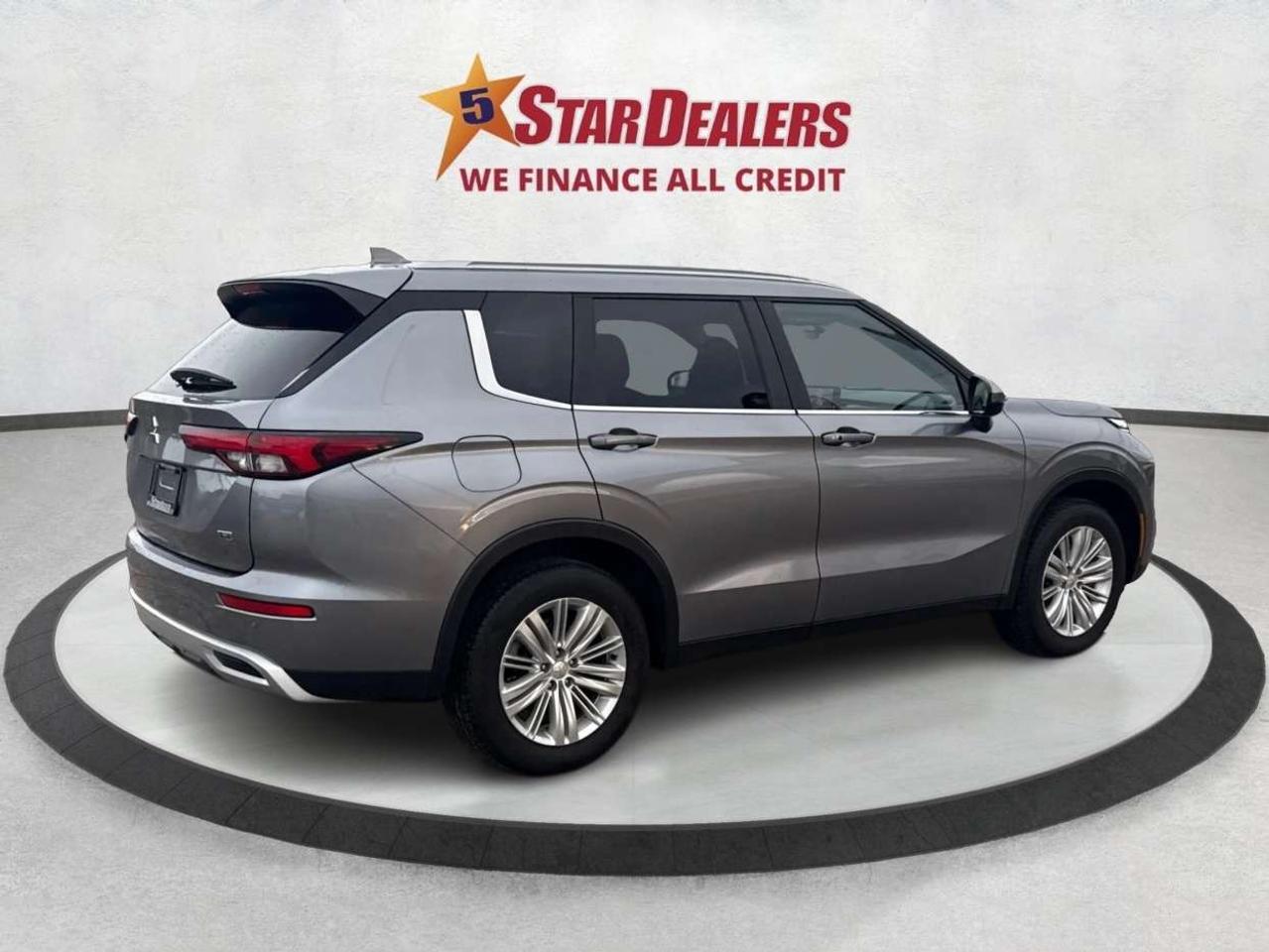 2024 Mitsubishi Outlander PANO ROOF 3 ROW SEATING WE FINANCE ALL CREDIT! Photo