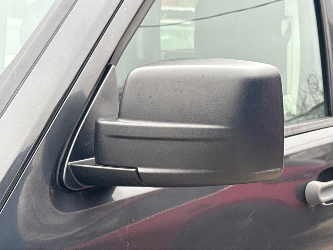 2010 Dodge Nitro NAV   ! WE FINANCE ALL CREDIT! Photo