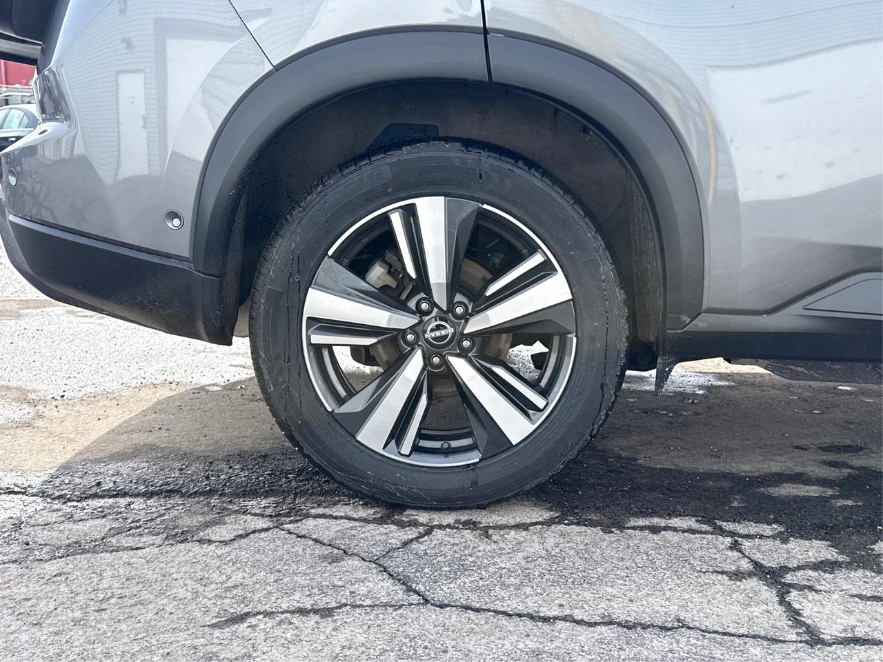 2024 Nissan Rogue NAV LEATHER SUNROOF LOADED! WE FINANCE ALL CREDIT Photo