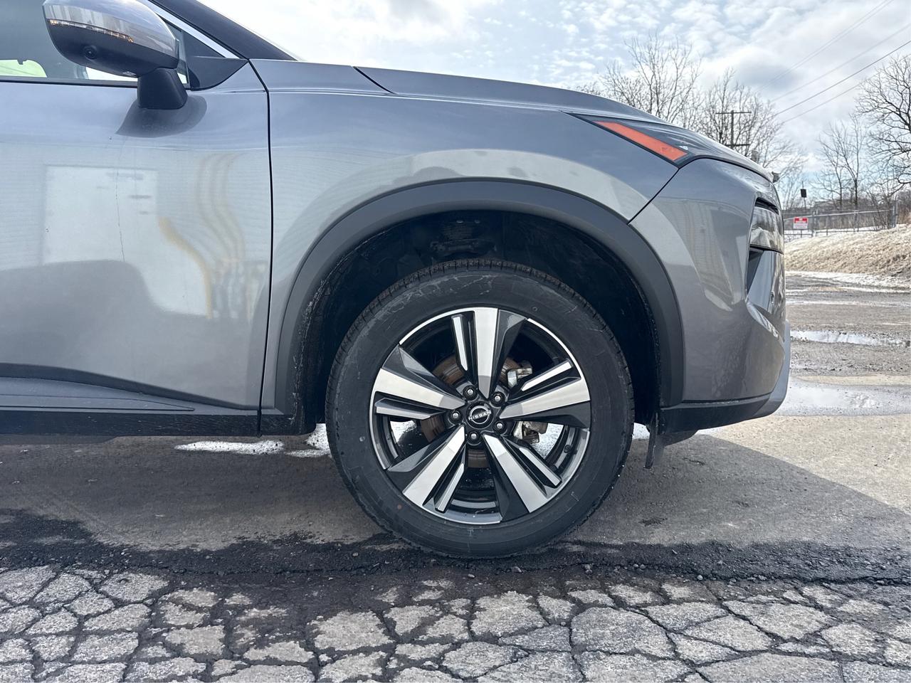 2024 Nissan Rogue NAV LEATHER SUNROOF LOADED! WE FINANCE ALL CREDIT Photo