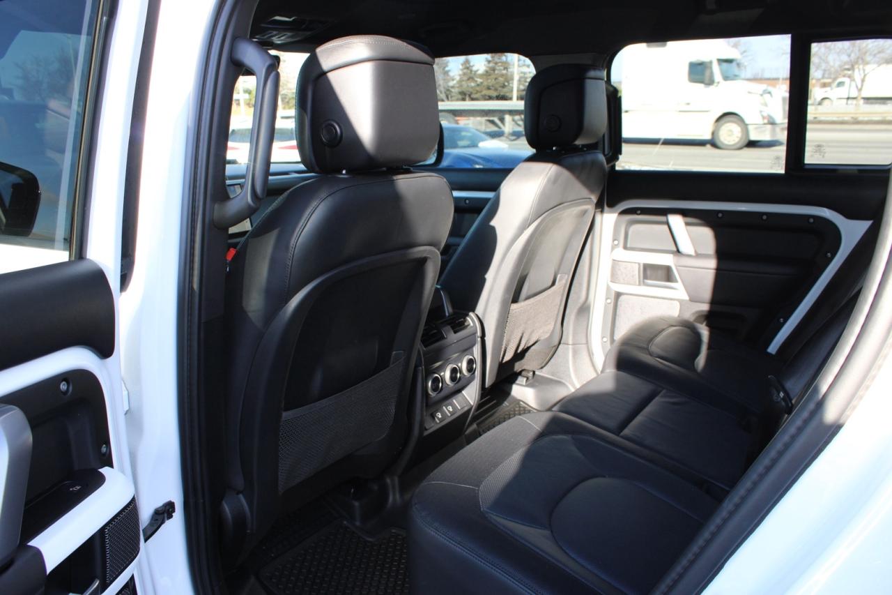 2023 Land Rover Defender 110 X-Dynamic SE V6 No Accident Clean CarFax. Photo