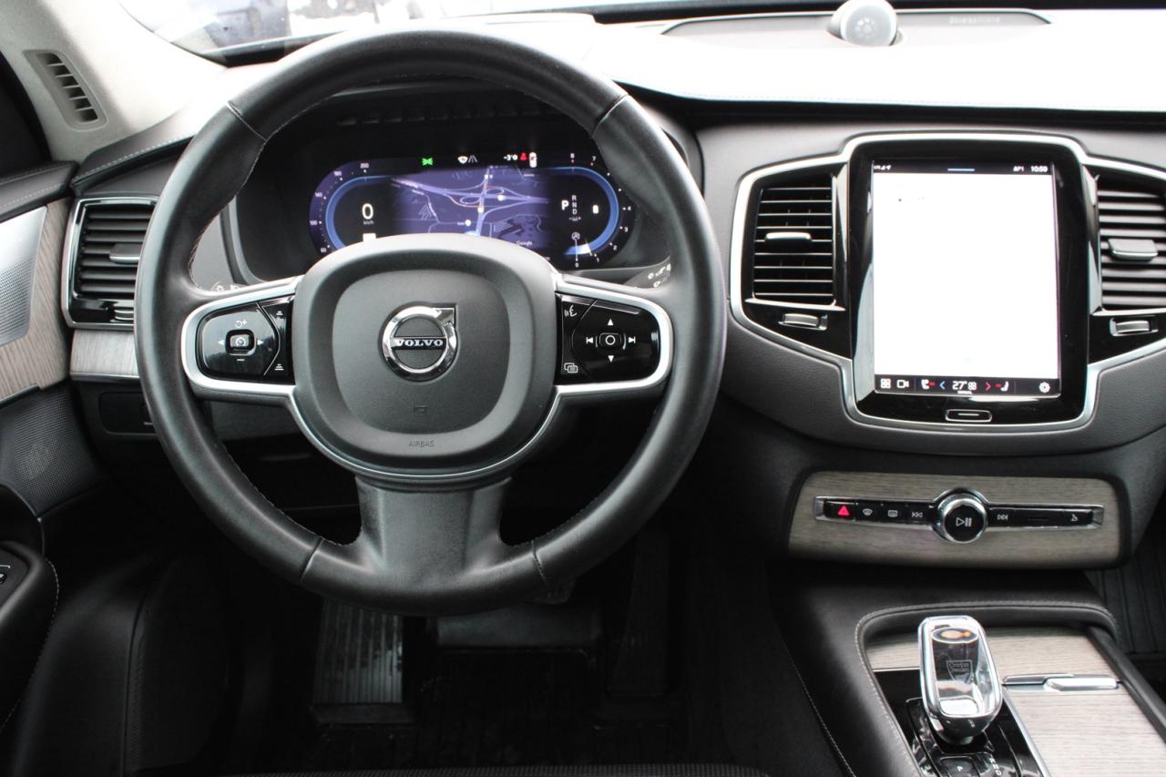 2023 Volvo XC90 B6 Ultimate Dark 7 Passenger Loaded Photo