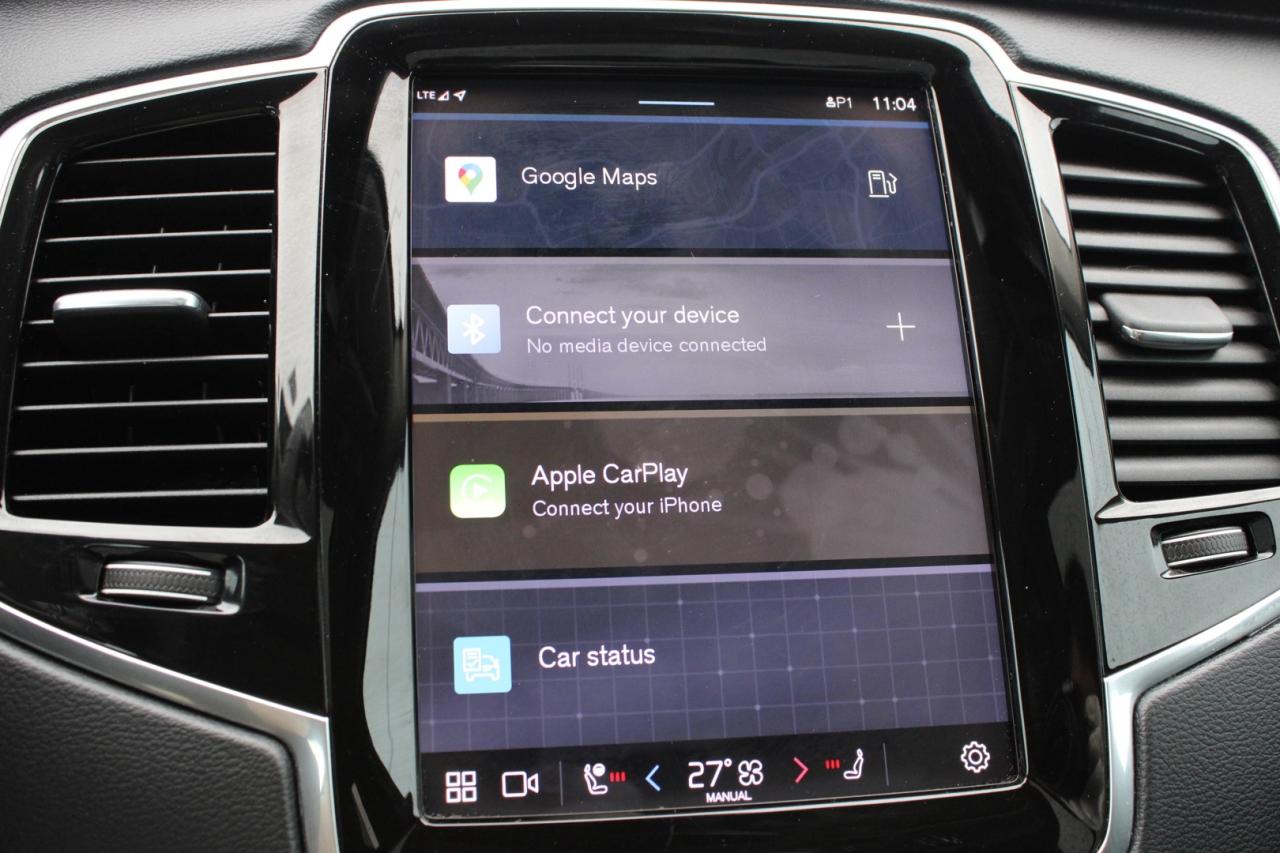 2023 Volvo XC90 B6 Ultimate Dark 7 Passenger Loaded Certified Photo