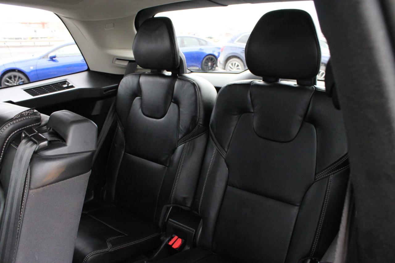 2023 Volvo XC90 B6 Ultimate Dark 7 Passenger Loaded Certified Photo
