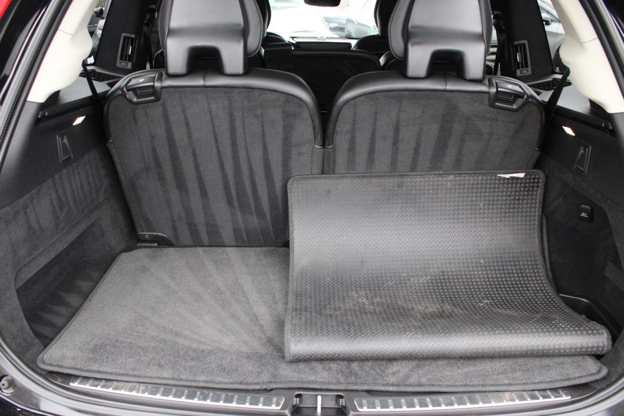 2023 Volvo XC90 B6 Ultimate Dark 7 Passenger Loaded Photo