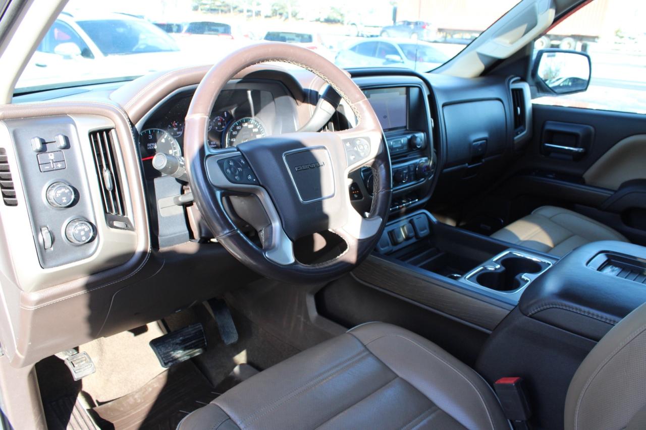 2017 GMC Sierra 1500 Denali Crew Cab 4WD   No Accident   Safety Certifi Photo