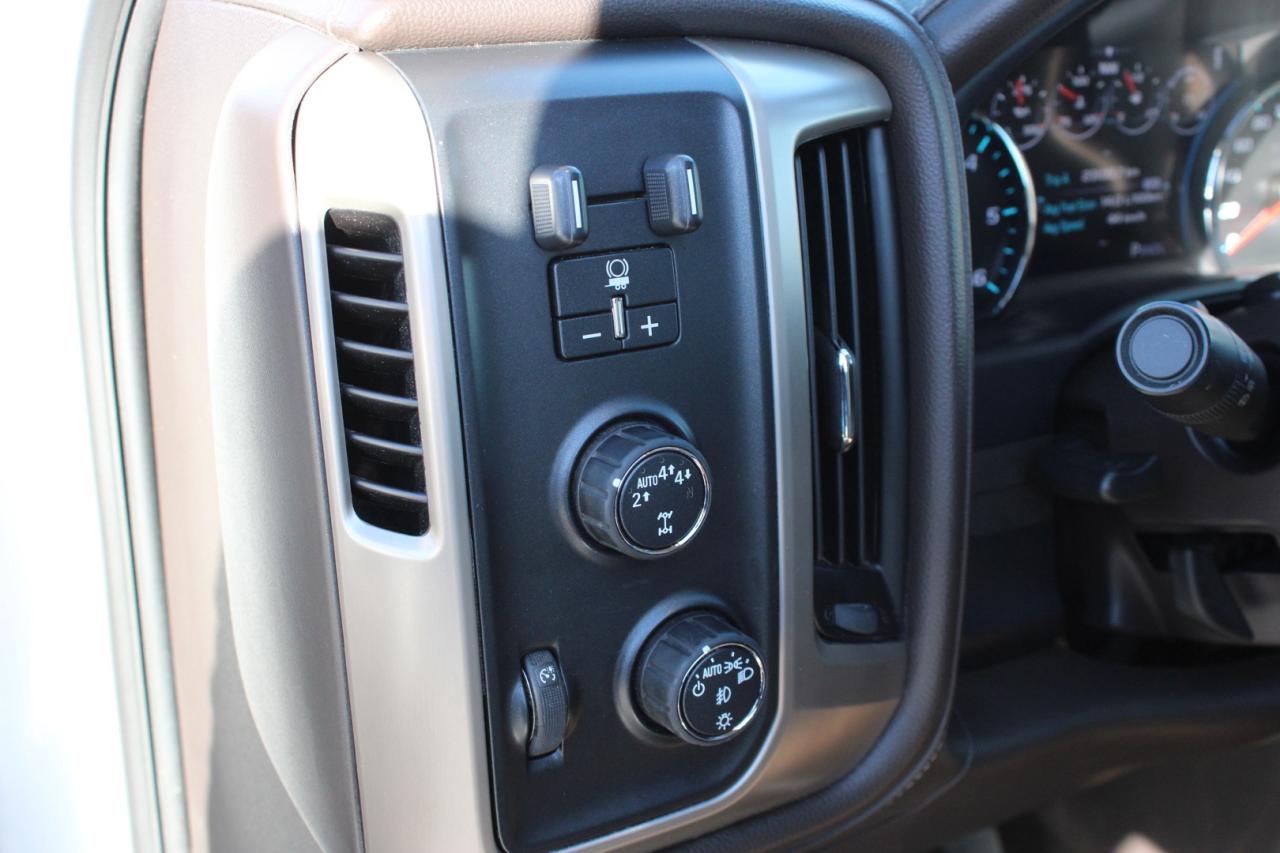 2017 GMC Sierra 1500 Denali Crew Cab 4WD   No Accident   Safety Certifi Photo