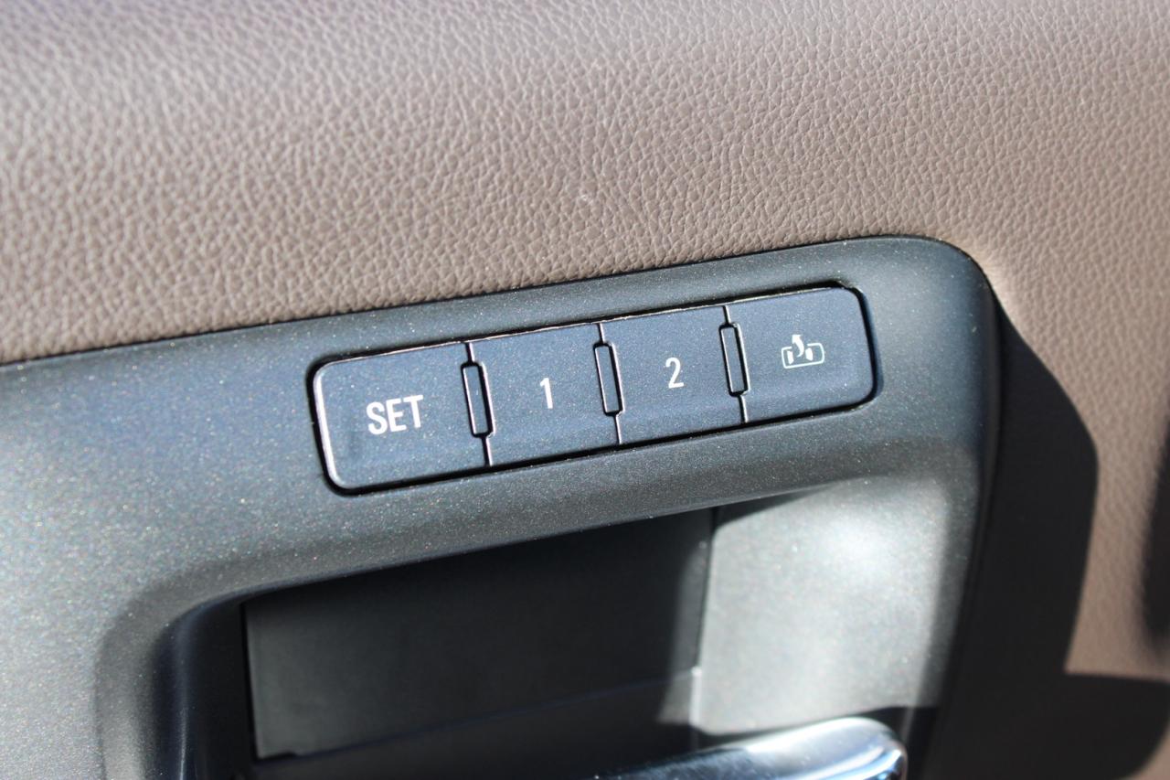 2017 GMC Sierra 1500 Denali Crew Cab 4WD   No Accident   Safety Certifi Photo