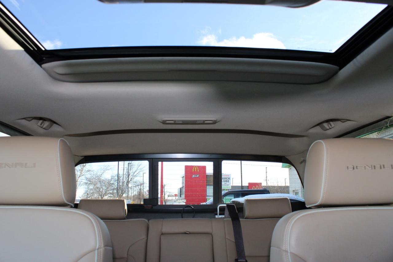 2017 GMC Sierra 1500 Denali Crew Cab 4WD   No Accident   Safety Certifi Photo