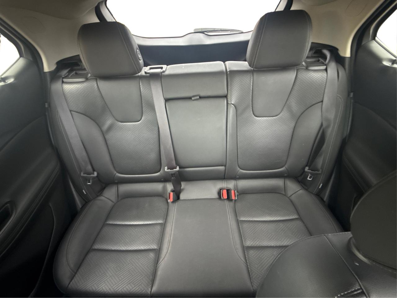 2023 Buick Encore GX AWD LEATHER HEATED SEATS WE FINANCE ALL CREDIT! Photo