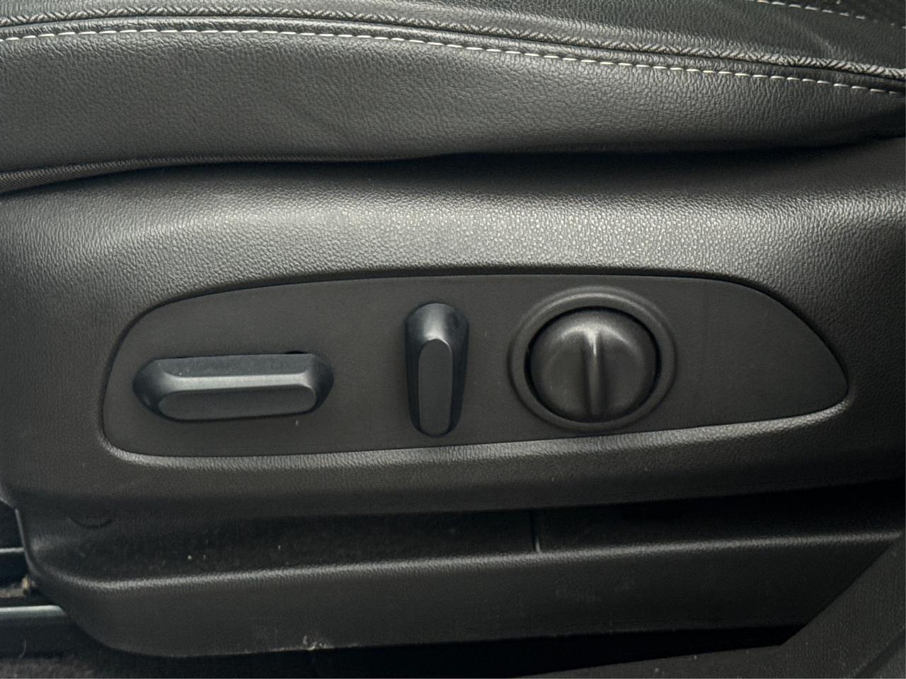 2023 Buick Encore GX AWD LEATHER HEATED SEATS WE FINANCE ALL CREDIT! Photo