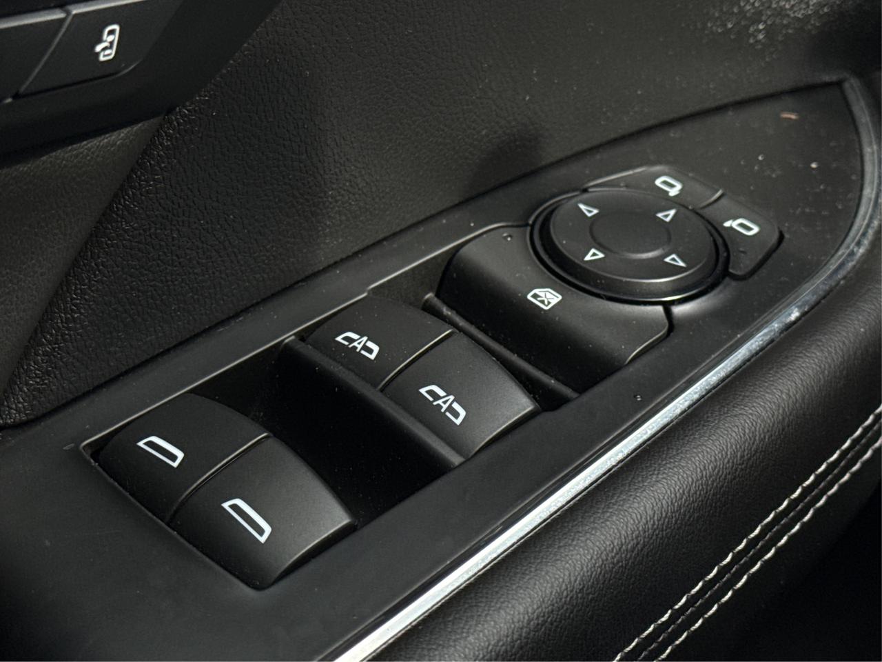 2023 Buick Envision AWD LEATHER HEATED SEATS REMOTE START WE FINANCE! Photo