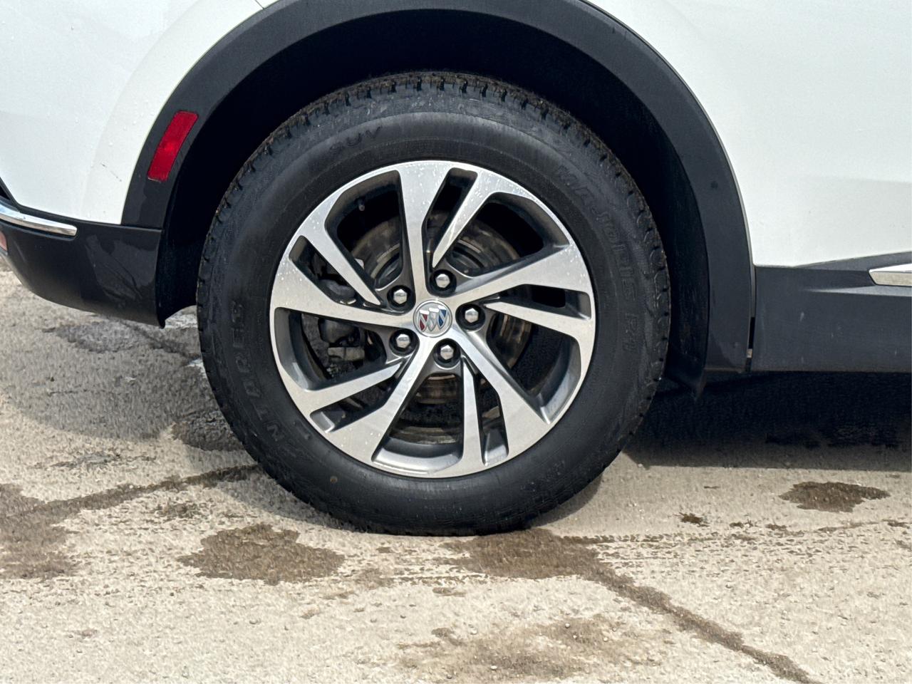 2023 Buick Envision AWD LEATHER HEATED SEATS REMOTE START WE FINANCE! Photo