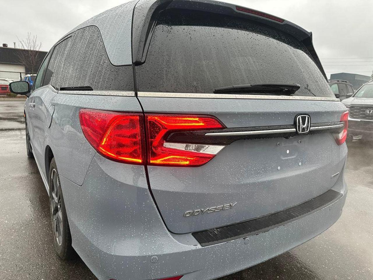 2023 Honda Odyssey Touring Photo