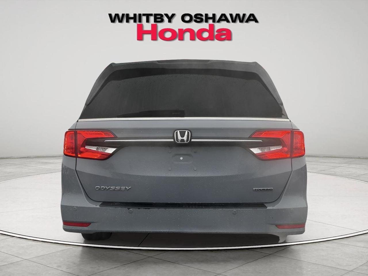 2023 Honda Odyssey Heated Seats l Heated Steering Wheel Photo3