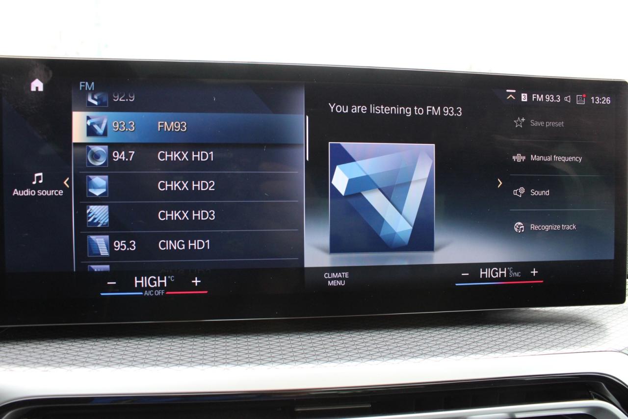 2023 BMW 3 Series 330i xDrive M Sport AWD No Accident $/Weekly Safet Photo