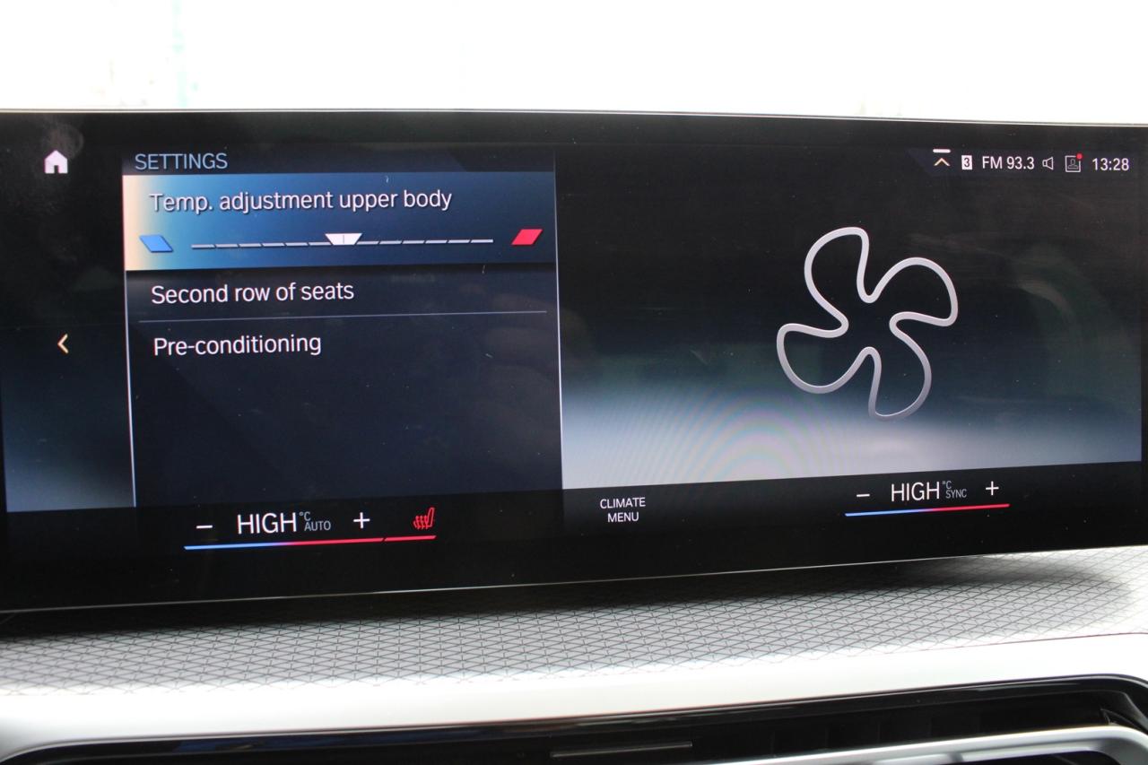 2023 BMW 3 Series 330i xDrive M Sport AWD No Accident $/Weekly Safet Photo