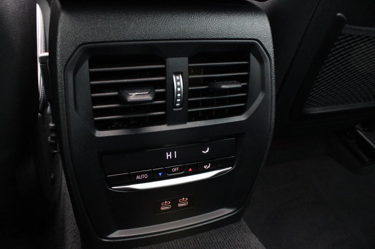 2023 BMW 3 Series 330i xDrive M Sport AWD No Accident $/Weekly Safet Photo