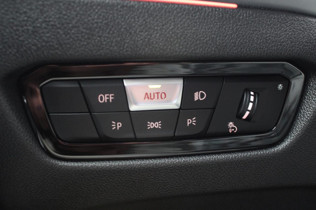 2023 BMW 3 Series 330i xDrive M Sport AWD No Accident $/Weekly Safet Photo