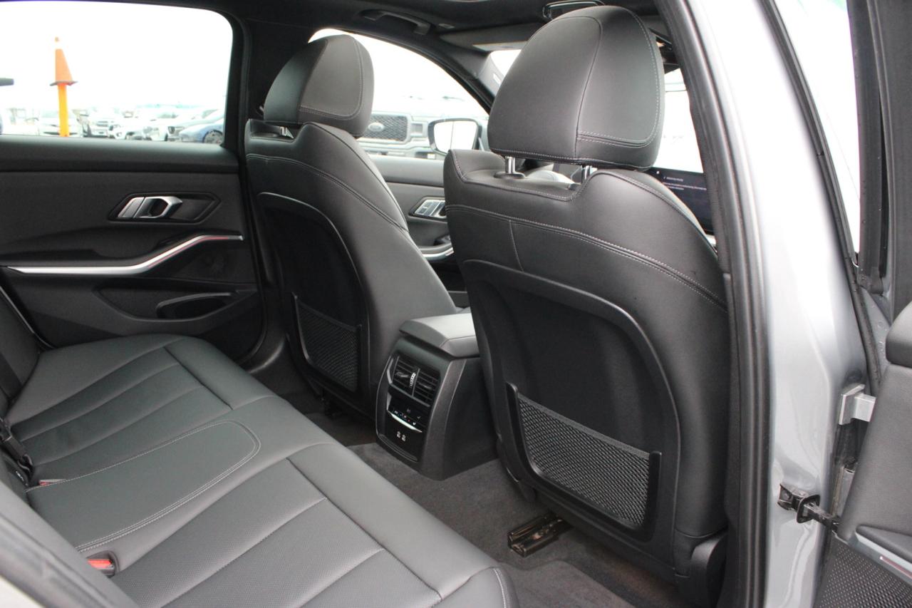 2023 BMW 3 Series 330i xDrive M Sport AWD No Accident $/Weekly Safet Photo