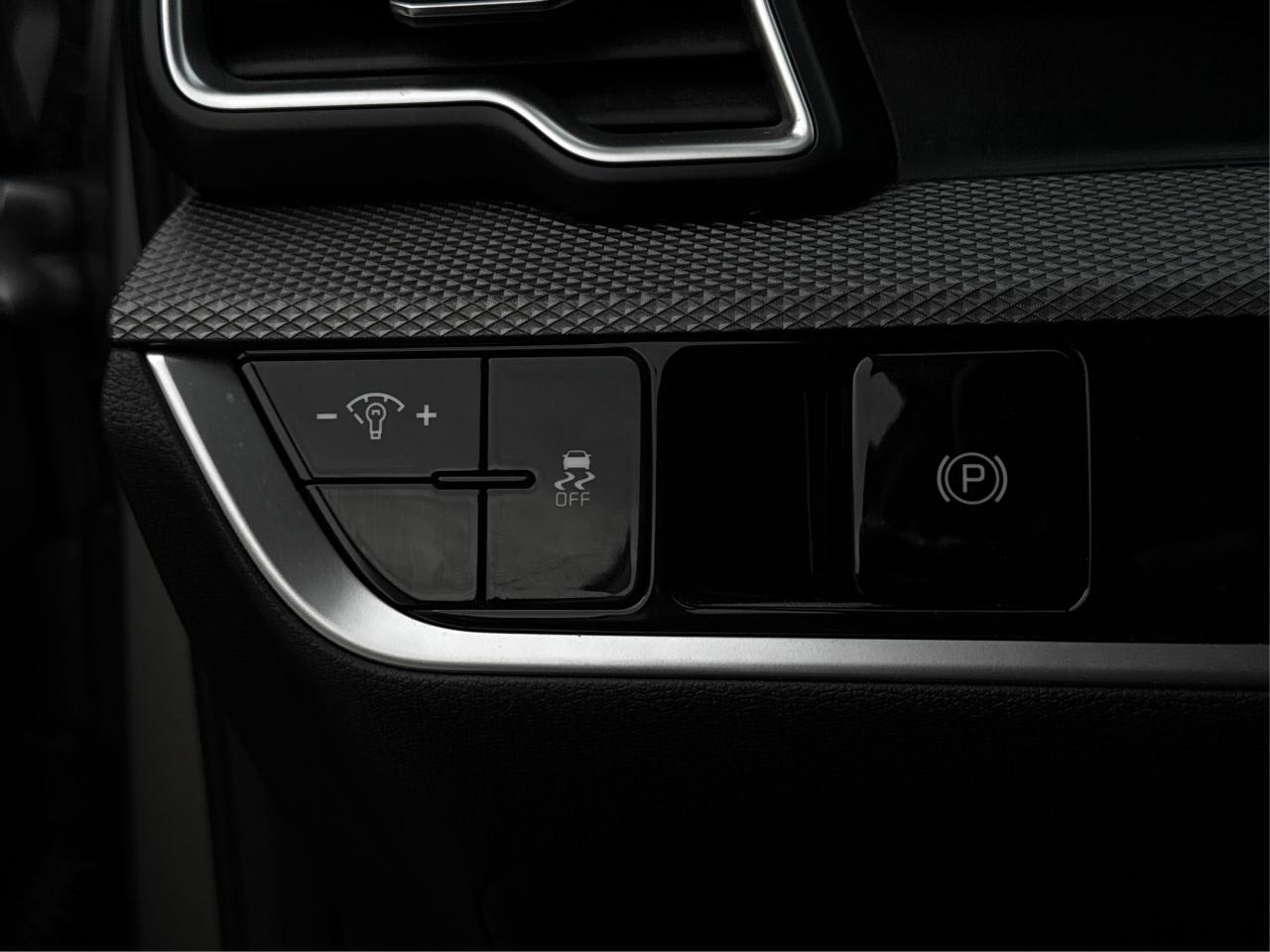 2023 Kia Sportage AWD HEATED SEATS MINT WE FINANCE ALL CREDIT! Photo