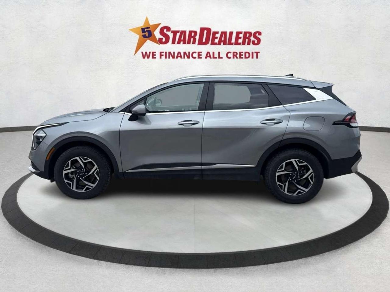 2023 Kia Sportage AWD HEATED SEATS MINT WE FINANCE ALL CREDIT! Photo3
