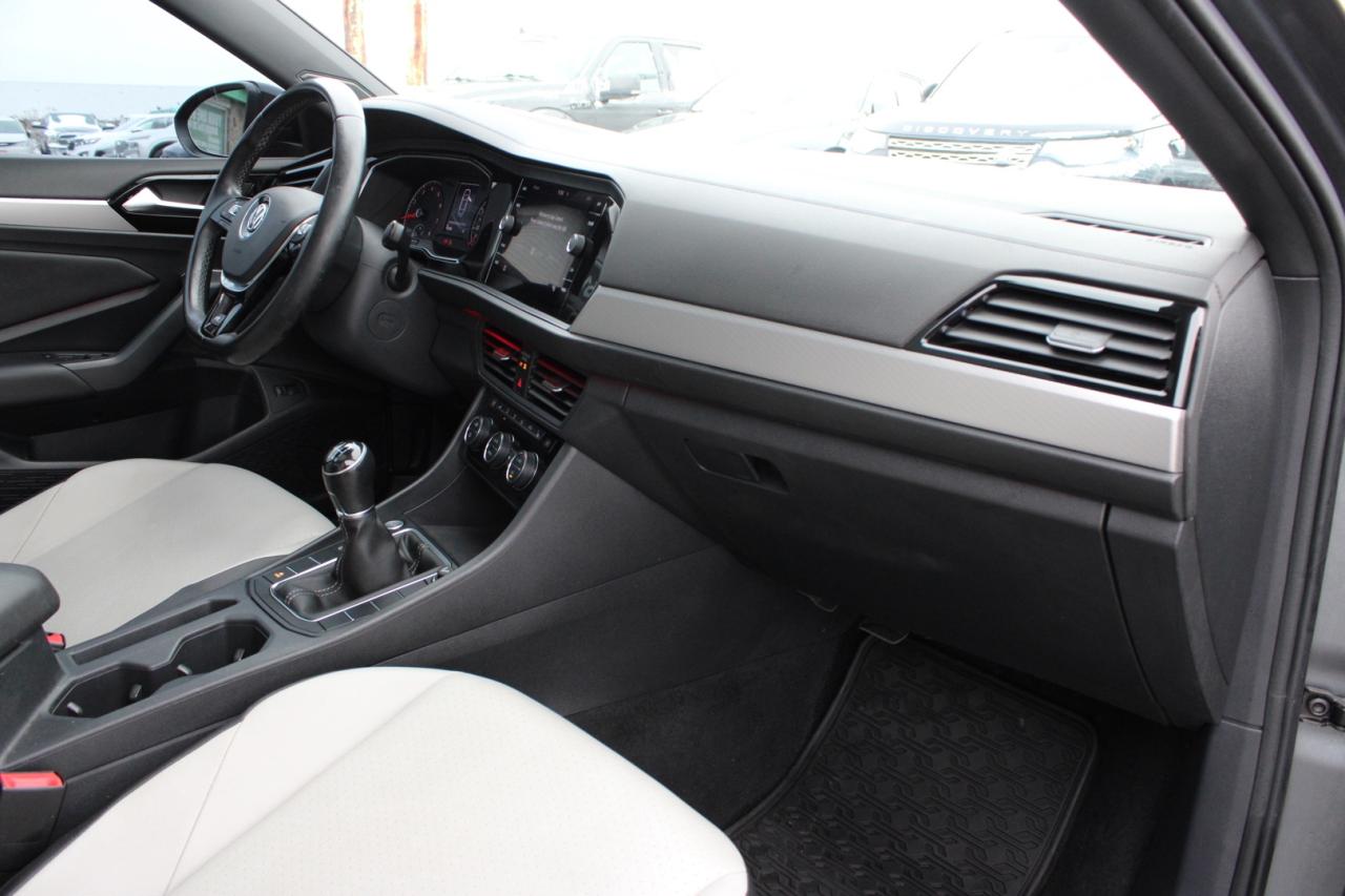 2019 Volkswagen Jetta 1.4T Highline 6 Speed Manual No Accident Certified Photo