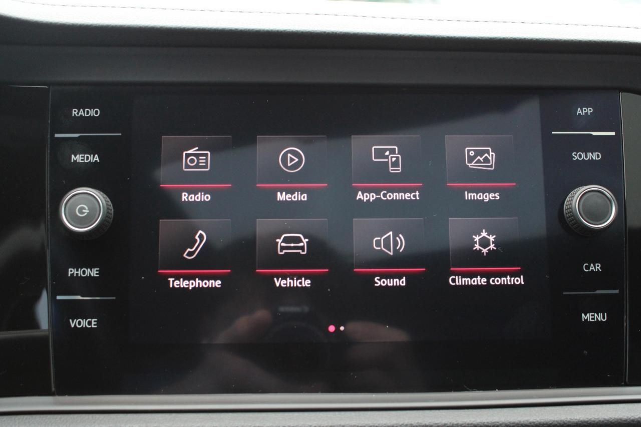 2019 Volkswagen Jetta 1.4T Highline 6 Speed Manual No Accident Certified Photo