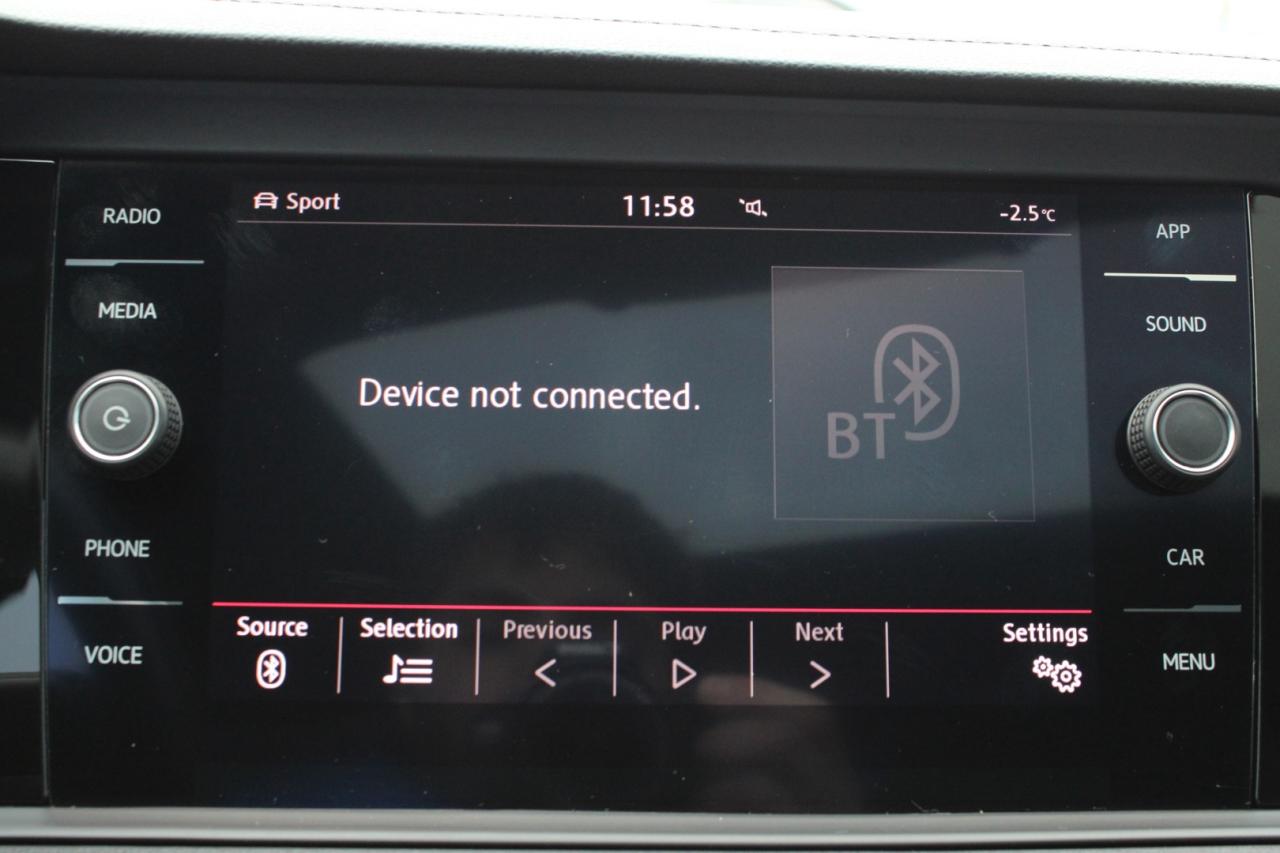 2019 Volkswagen Jetta 1.4T Highline 6 Speed Manual No Accident Certified Photo