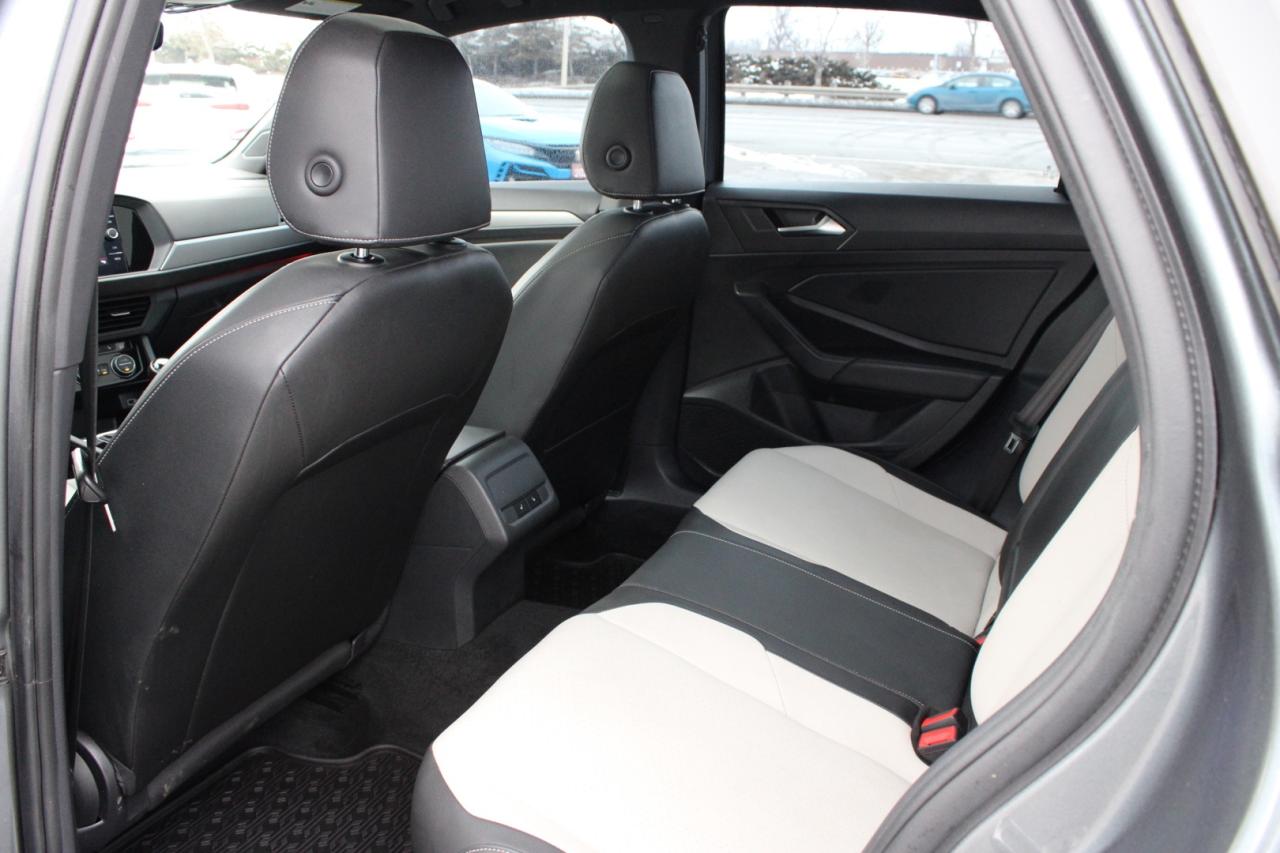 2019 Volkswagen Jetta 1.4T Highline 6 Speed Manual No Accident Certified Photo