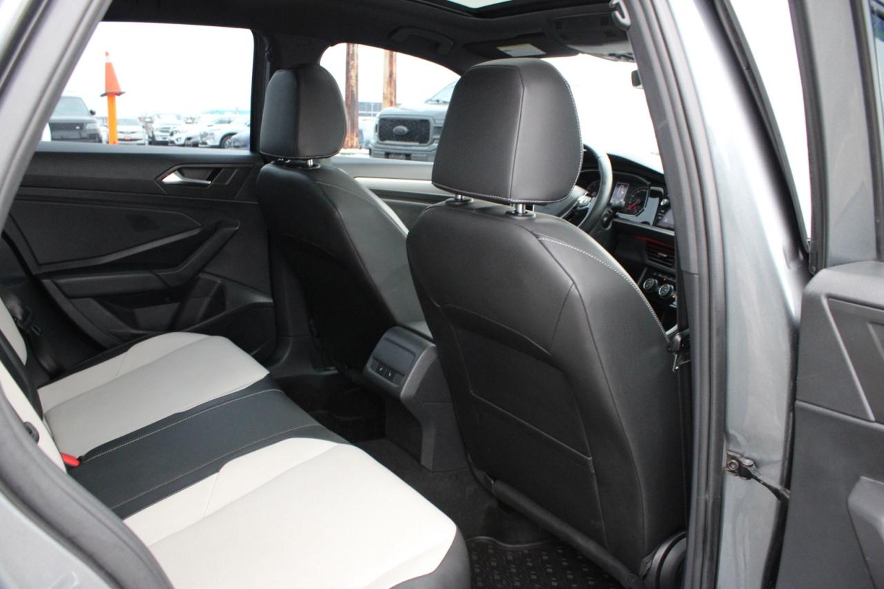 2019 Volkswagen Jetta 1.4T Highline 6 Speed Manual No Accident Certified Photo