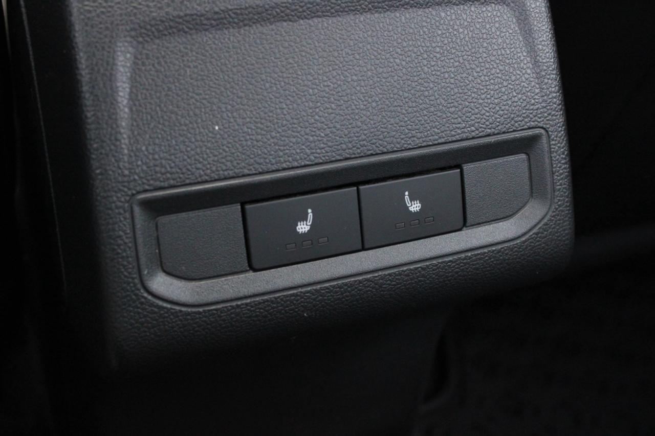 2019 Volkswagen Jetta 1.4T Highline 6 Speed Manual No Accident Certified Photo