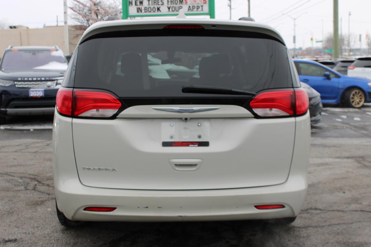 2019 Chrysler Pacifica Touring   $65/Weekly   7 Passenger   Camera   Safe Photo
