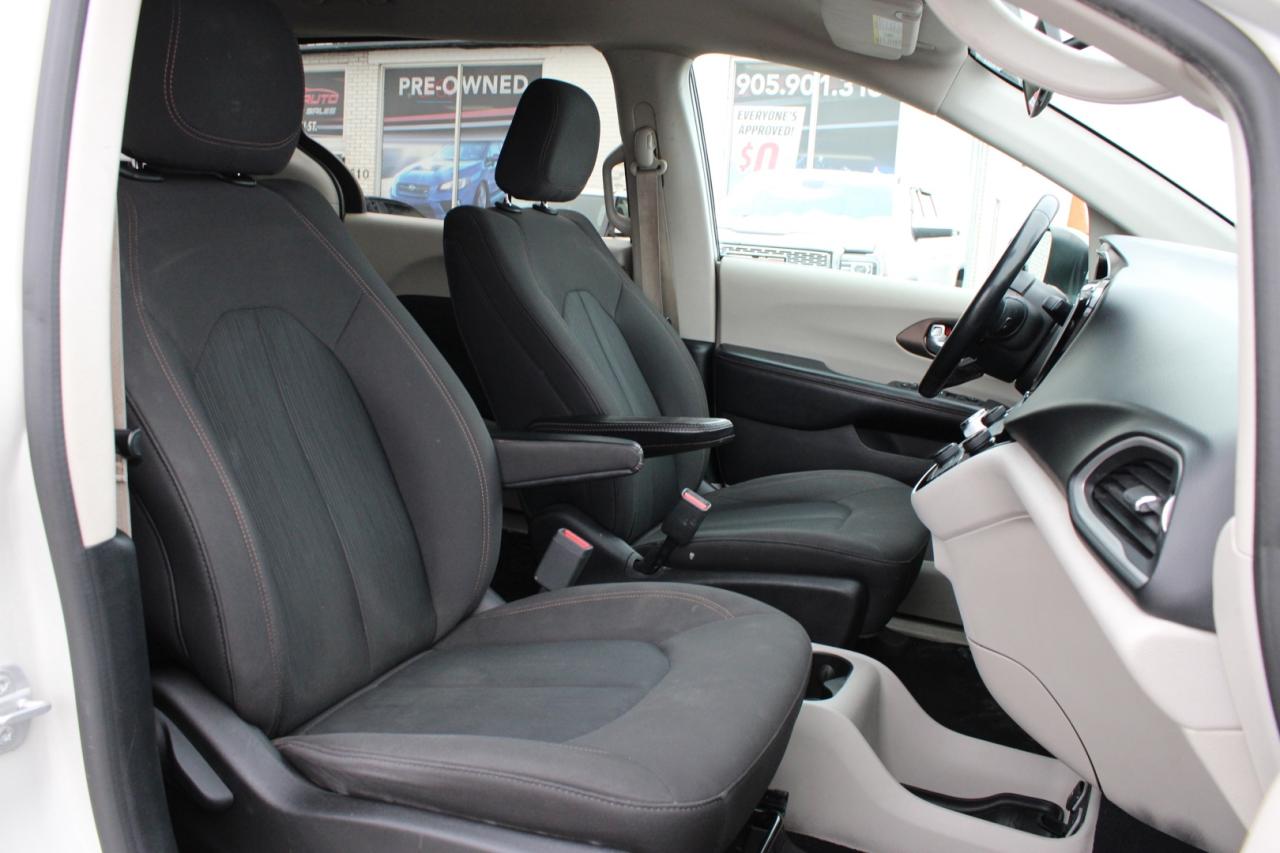 2019 Chrysler Pacifica Touring   $65/Weekly   7 Passenger   Camera   Safe Photo