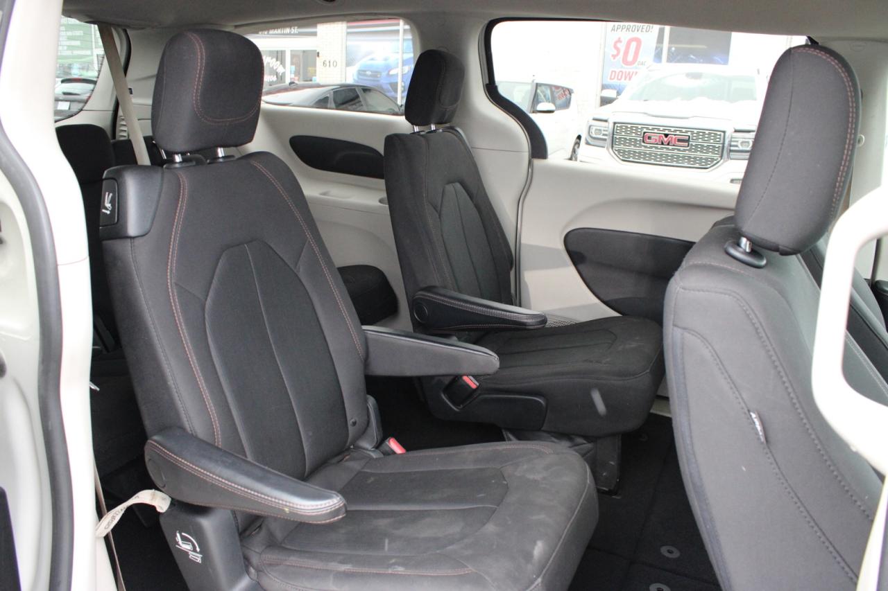 2019 Chrysler Pacifica Touring   $65/Weekly   7 Passenger   Camera   Safe Photo