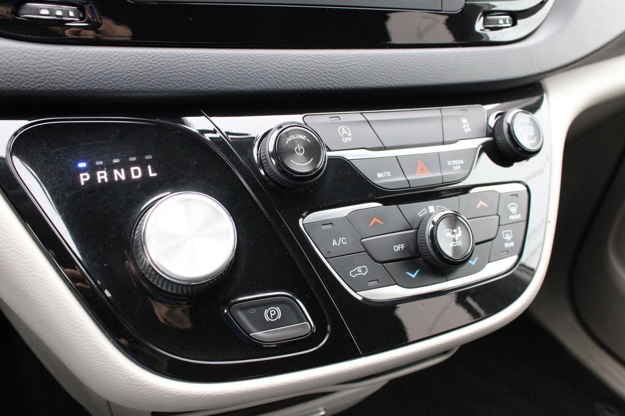 2019 Chrysler Pacifica Touring   $65/Weekly   7 Passenger   Camera Photo