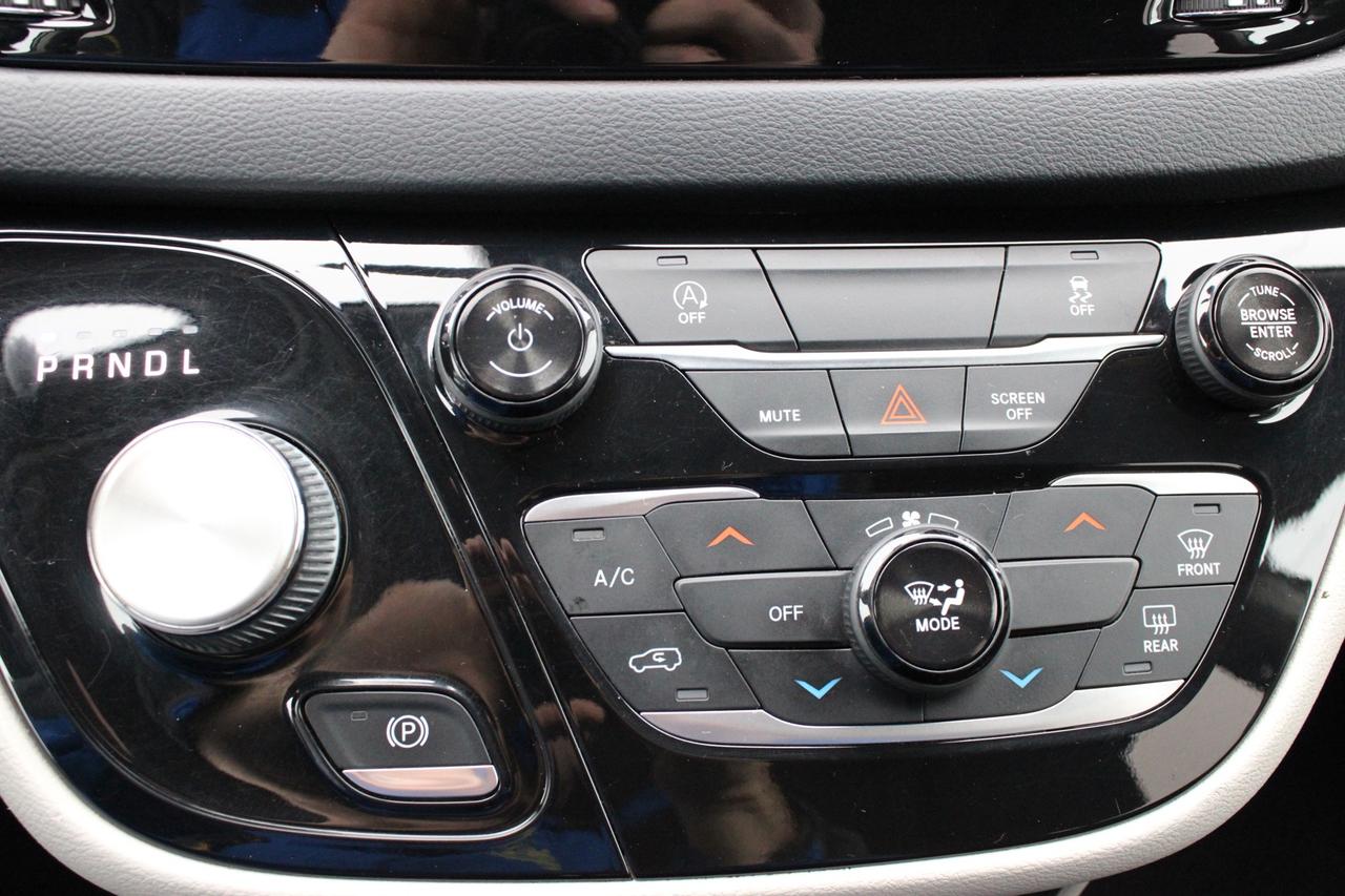 2019 Chrysler Pacifica Touring   $65/Weekly   7 Passenger   Camera Photo