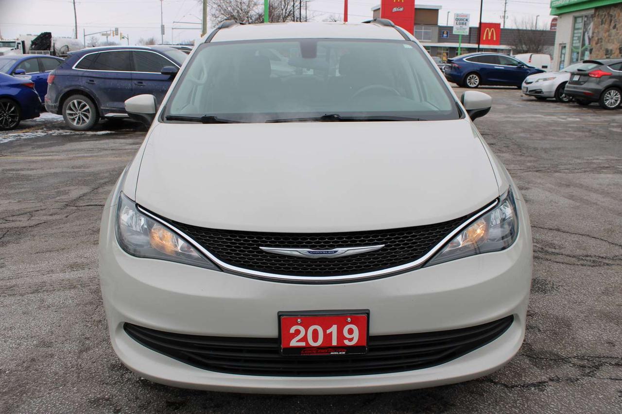 2019 Chrysler Pacifica Touring   $65/Weekly   7 Passenger   Camera Photo5