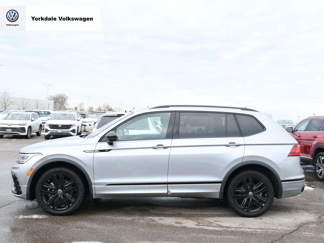 2022 Volkswagen Tiguan  Photo2