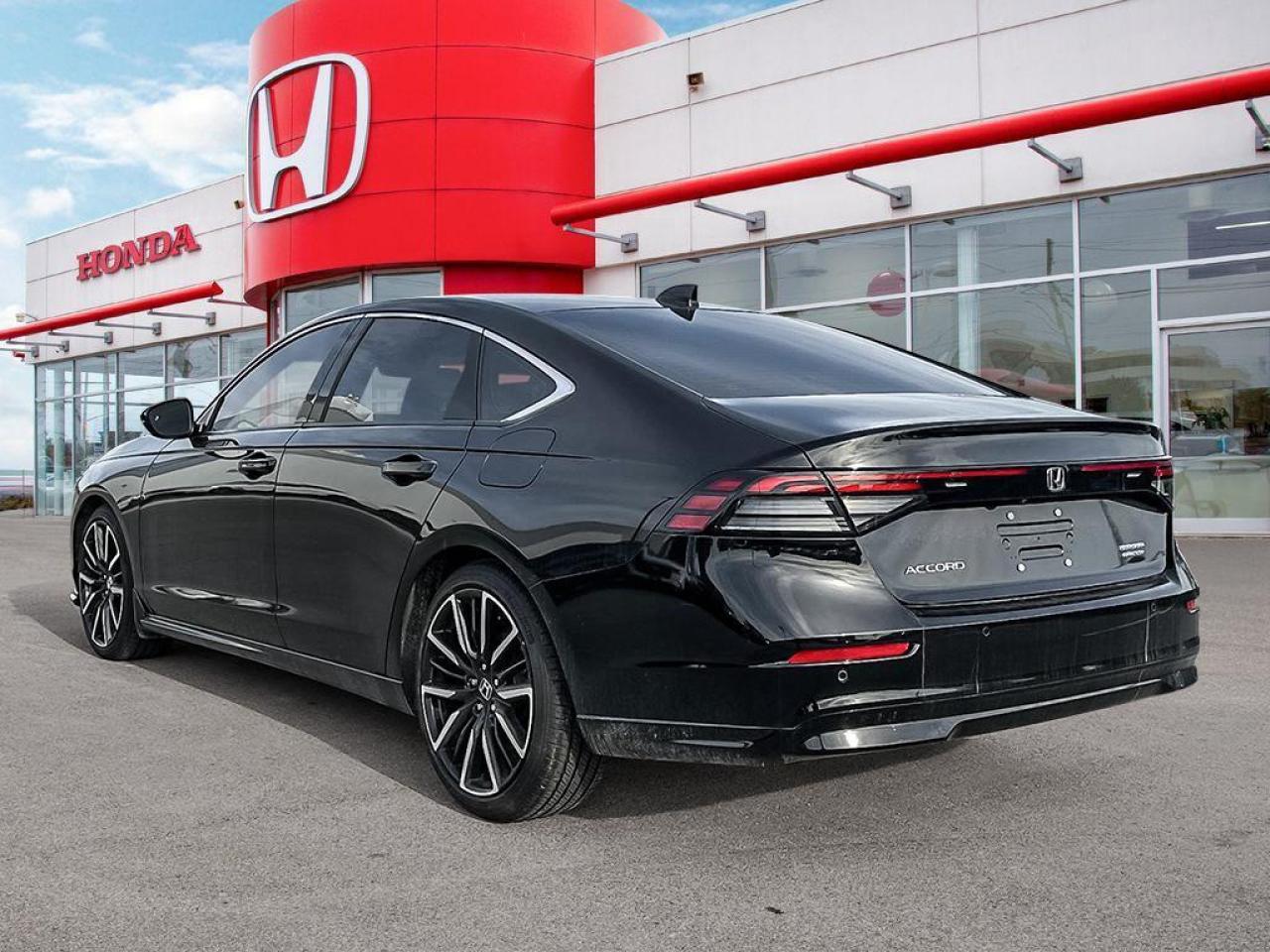 2025 Honda Accord Hybrid TOURING Photo