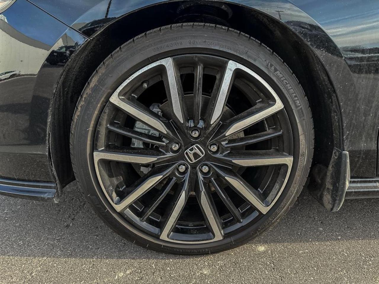 2025 Honda Accord Hybrid TOURING Photo