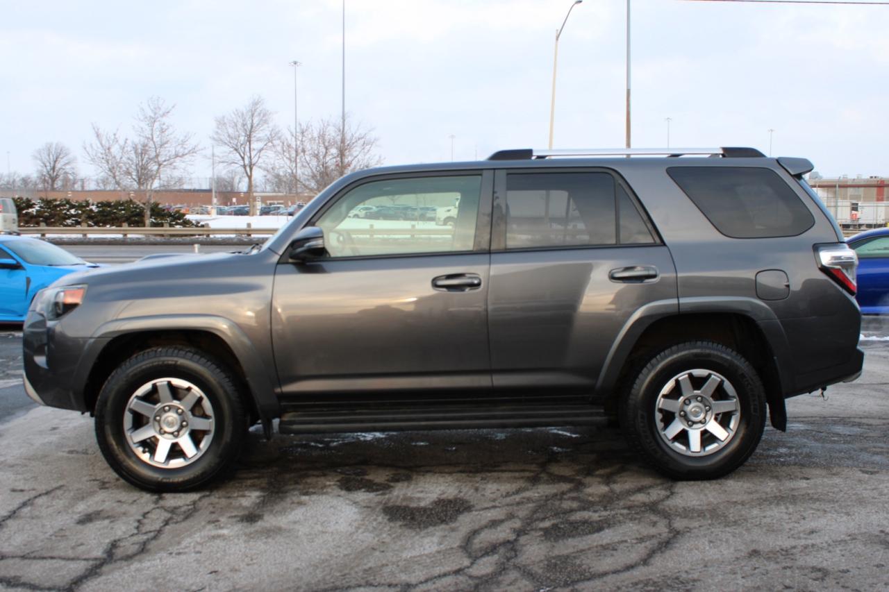 2015 Toyota 4Runner SR5 4WD SR5   LIMITED   SAFETY CERTIFIED Photo3