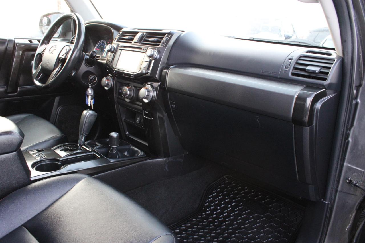 2015 Toyota 4Runner SR5 4WD SR5   LIMITED   SAFETY CERTIFIED Photo