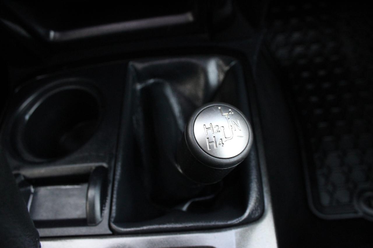 2015 Toyota 4Runner SR5 4WD SR5   LIMITED   SAFETY CERTIFIED Photo