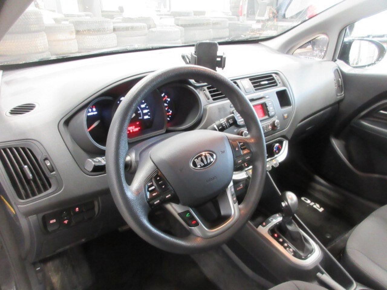 2015 Kia Rio LX+, AUTO, A/C, HTD SEATS, BT, JUST 100K! Photo