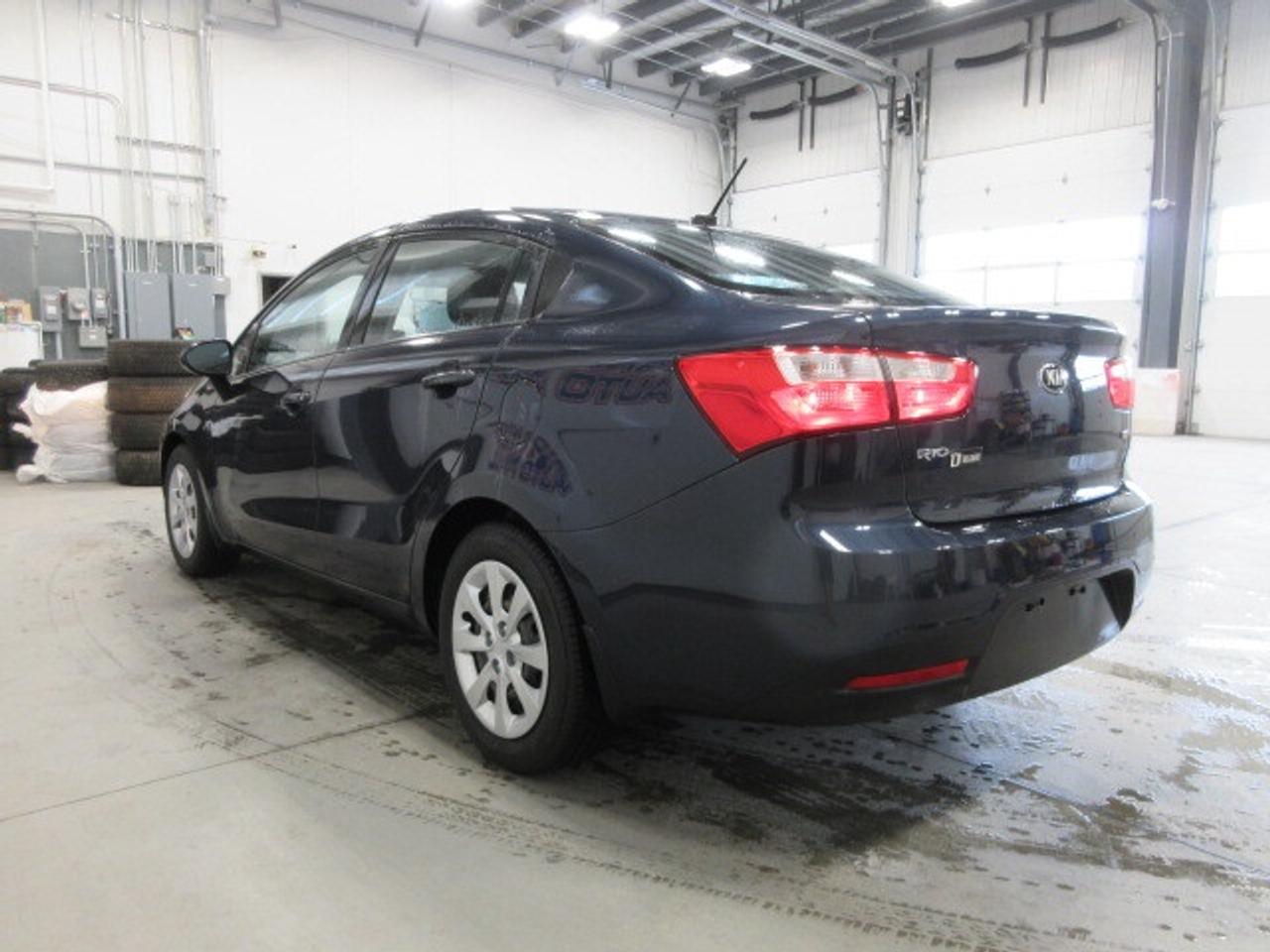 2015 Kia Rio LX+, AUTO, A/C, HTD SEATS, BT, JUST 100K! Photo